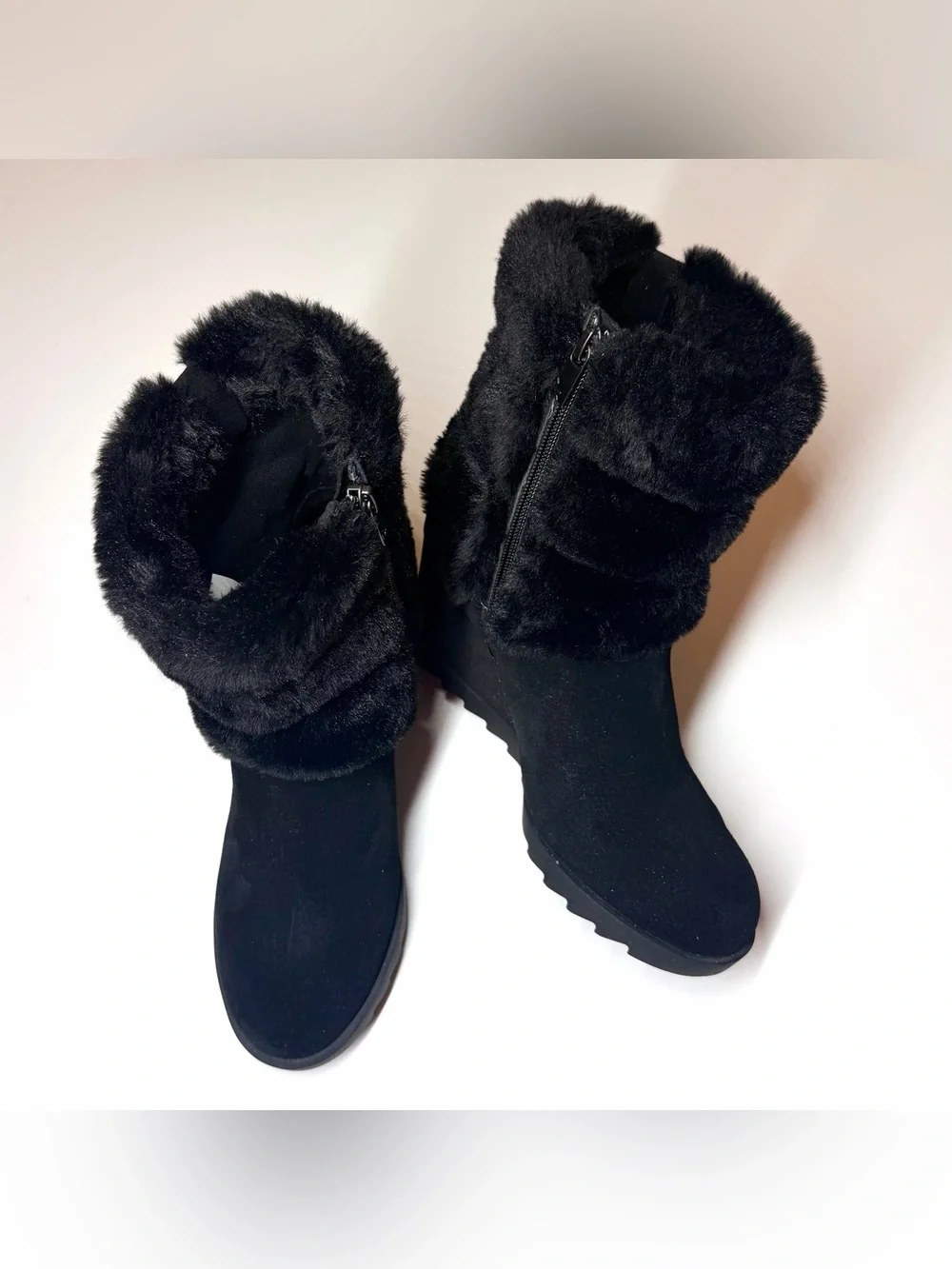 Koolaburra by UGG women's Cardina wedge boots black suede Size- 7.5